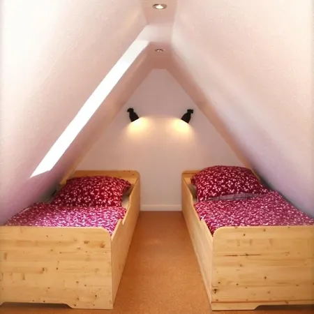 Perfekt Mit Kindern Rotes Haus Og * Dahme (Schleswig-Holstein)